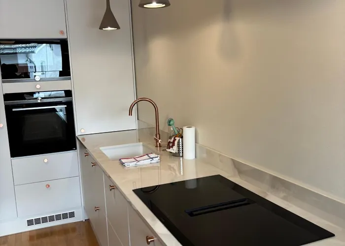 Апартаменты Staycation Хювинкяя